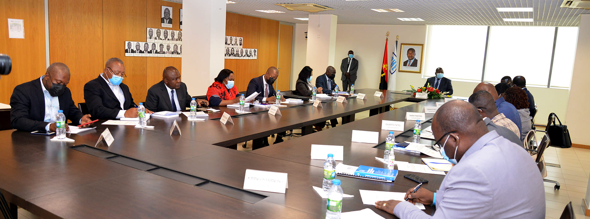 Os angolanos residentes no exterior vão votar em doze países e em vinte e cinco cidades nas eleiçoes gerais de 24 de Agosto