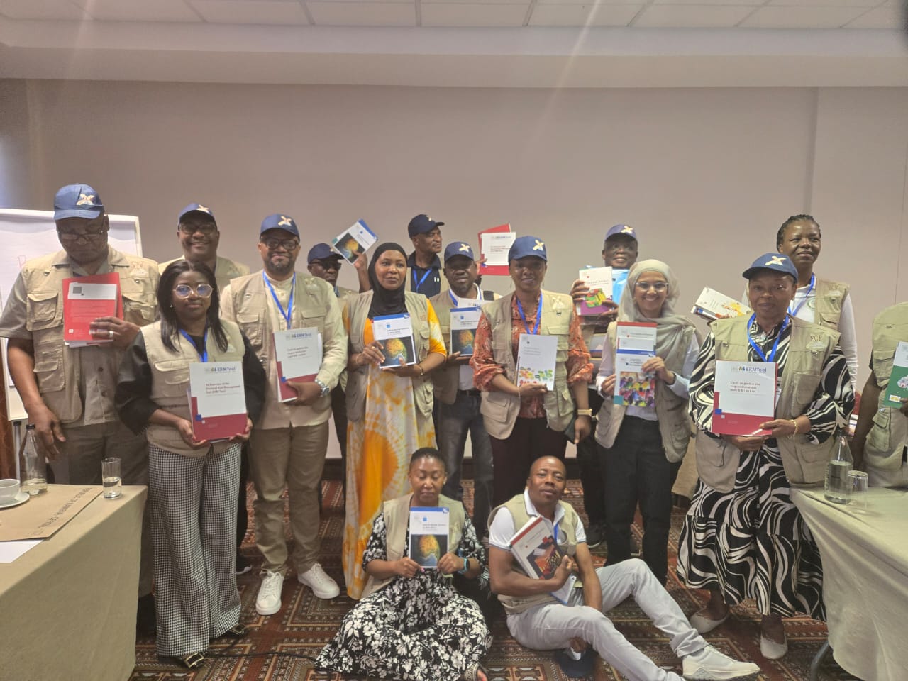 Namibianos vão as urnas para eleger o sétimo Presidente da República e Assembleia Nacional.